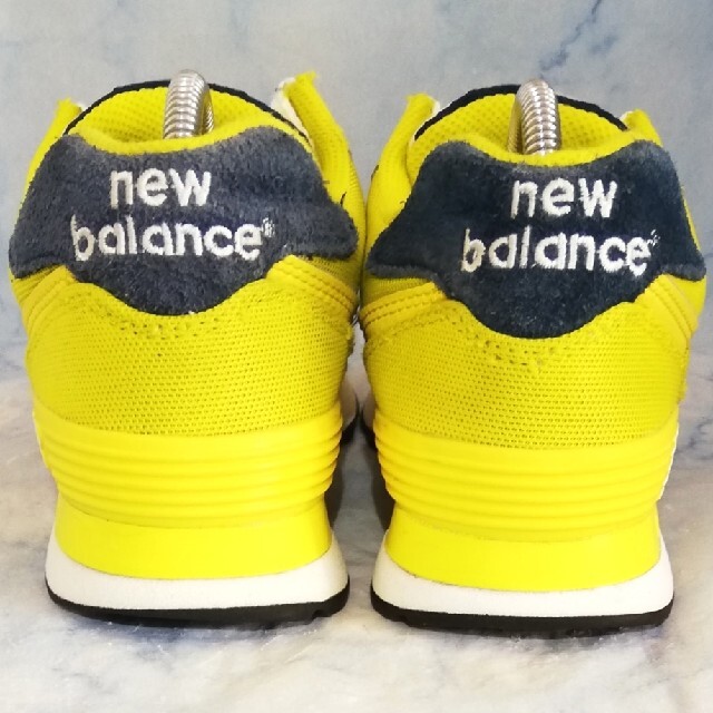 New Balance(ニューバランス)のニューバランス WL574 イエロー レディース スニーカー 23㎝【セール！】 レディースの靴/シューズ(スニーカー)の商品写真