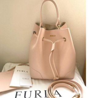 フルラ(Furla)の美品＊FURLAフルラ ステイシー ショルダーバッグ 巾着型バッグ《2way》(ショルダーバッグ)