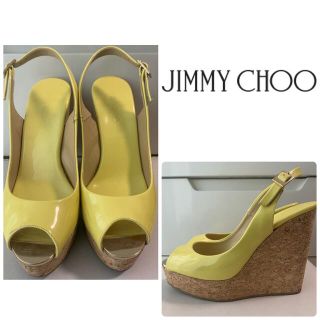 ジミーチュウ(JIMMY CHOO)のジミーチュウ　イエローパテント　サンダル(サンダル)