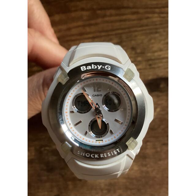 G-SHOCK(ジーショック)のCASIO カシオ　ベビーGショック　白　シルバー　中古 レディースのファッション小物(腕時計)の商品写真