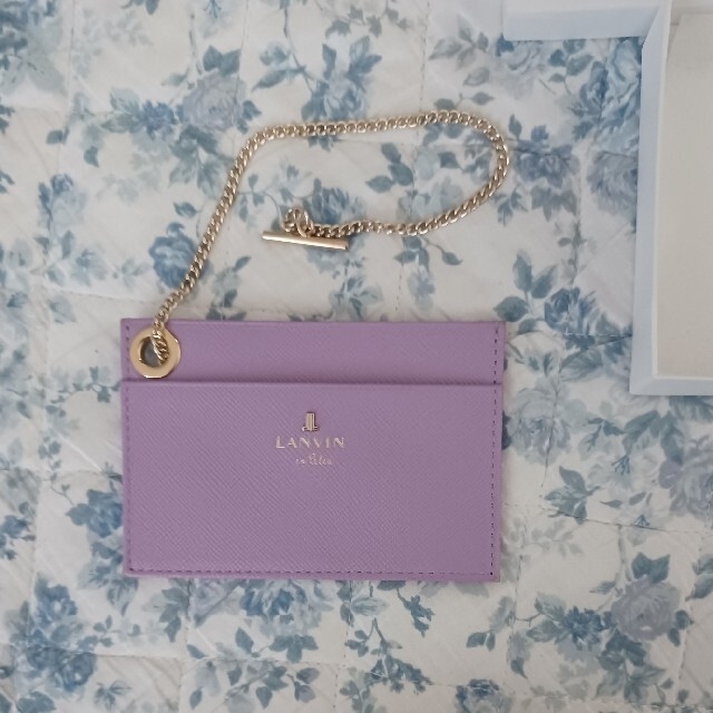 LANVIN(ランバン)の未使用　カードケース　定期入れ レディースのファッション小物(名刺入れ/定期入れ)の商品写真