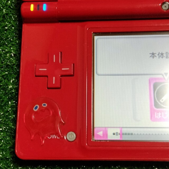 ニンテンドーDS(ニンテンドーDS)のニンテンドーDSi 本体(レッド)#タッチペン・SDカード無し#送料込み エンタメ/ホビーのゲームソフト/ゲーム機本体(携帯用ゲーム機本体)の商品写真