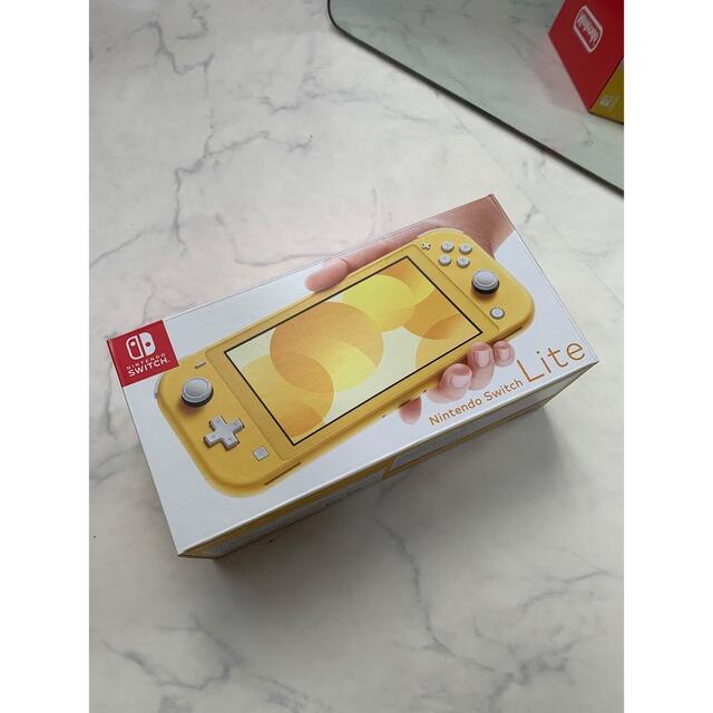Nintendo Switch - 【美品】Nintendo Switch Lite イエロー の通販 by IKKIふりま｜ニンテンドー