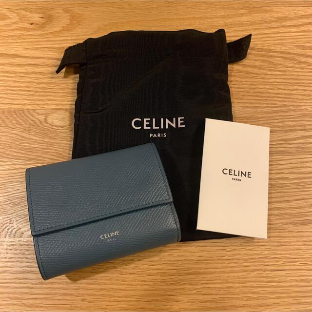 e - 【美品】CELINE スモールトリフォールド ブルーの通販