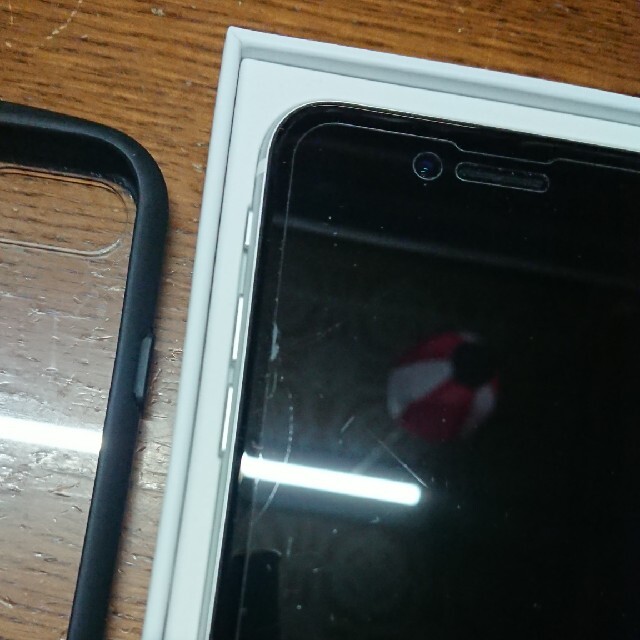 iPhone SE 第2世代 ホワイト64GB