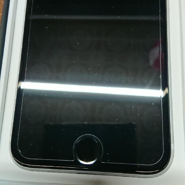 iPhone SE 第2世代 ホワイト64GB