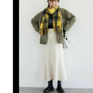 ショコラフィネローブ(chocol raffine robe)のchocol raffine robe キルトショートブルゾン カーキ色 新品(ブルゾン)