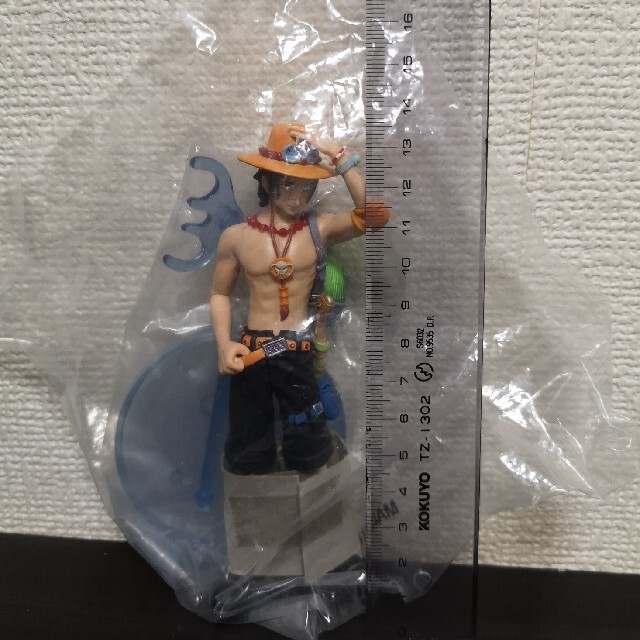 ONE PIECE - ONE PIECE ワンピース フィギュア 未開封品になり