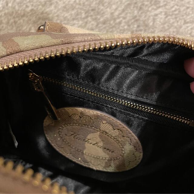 ハシバミ　カモフラージュ　バッグ レディースのバッグ(ハンドバッグ)の商品写真