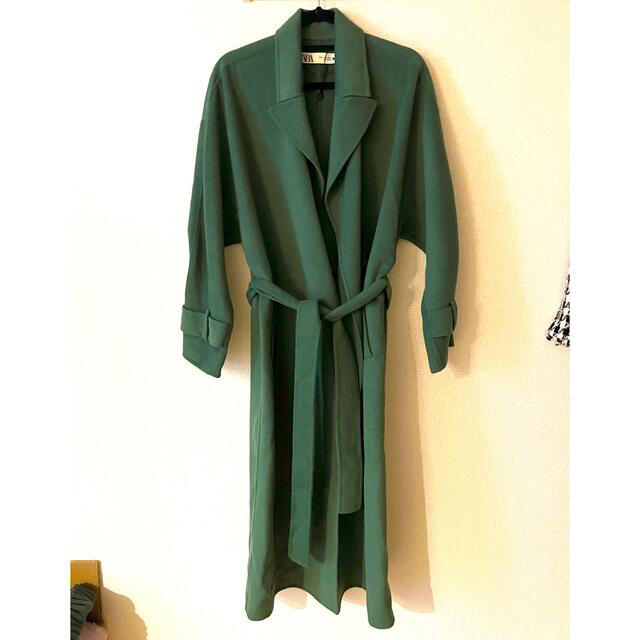 ZARA(ザラ)のZARA GREEN LONG COAT レディースのジャケット/アウター(ロングコート)の商品写真