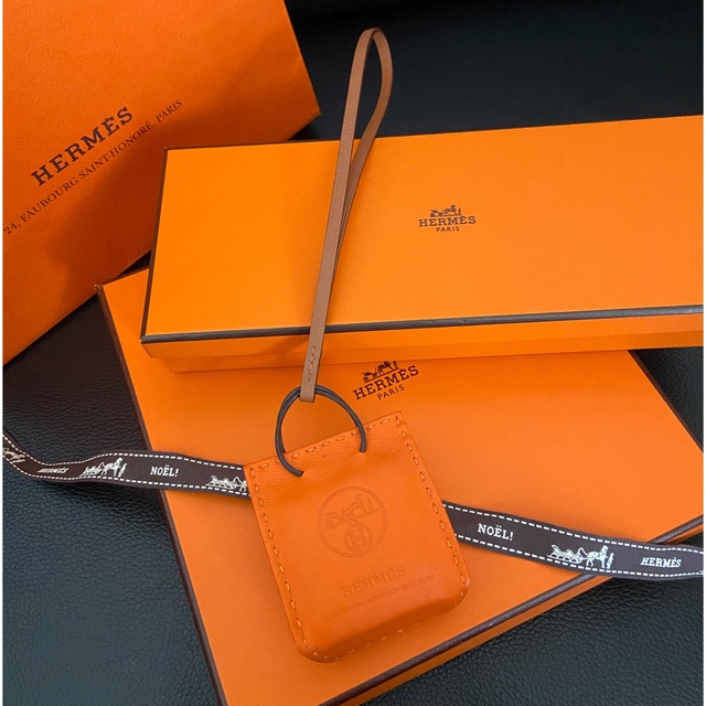 新品未使用 エルメス HERMES チャーム サックオランジュ | www.androidkult.com