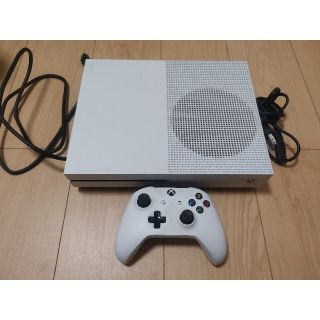 エックスボックス(Xbox)のXbox One S 1TB コントローラー付き(家庭用ゲーム機本体)