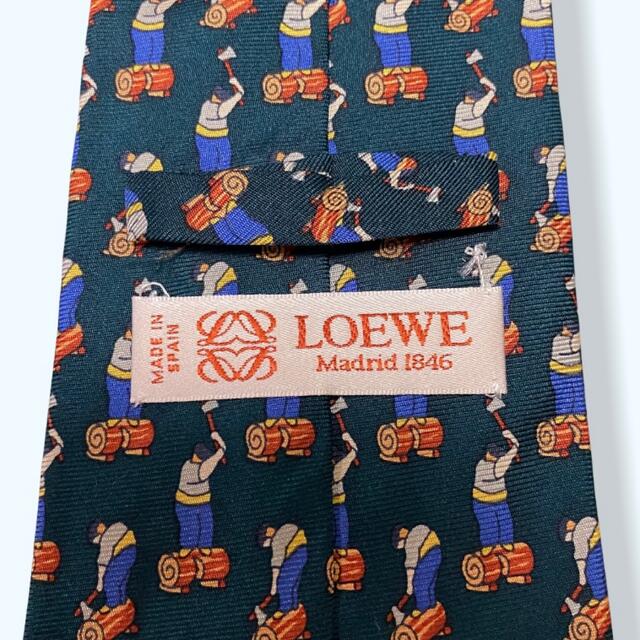 LOEWE(ロエベ)の【美品】ロエベ　ネクタイ　スペイン製　人柄　総柄 ネイビー　紺 メンズのファッション小物(ネクタイ)の商品写真