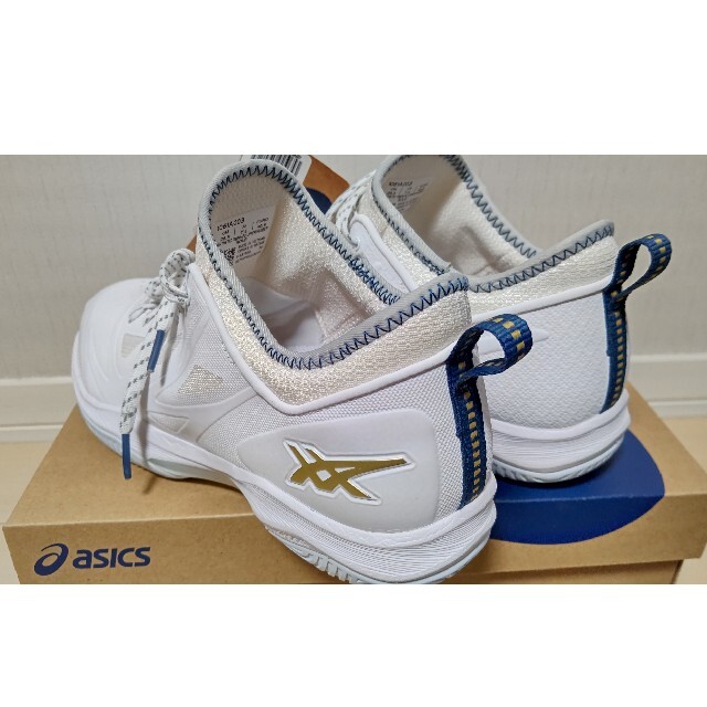 asics(アシックス)の⭐️ 新品 未使用 asics ⭐️ GLIDENOVA FF  グライドノヴァ スポーツ/アウトドアのスポーツ/アウトドア その他(バスケットボール)の商品写真