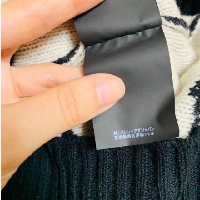 Balenciaga(バレンシアガ)のBALENCIAGA黒ニット レディースのトップス(ニット/セーター)の商品写真