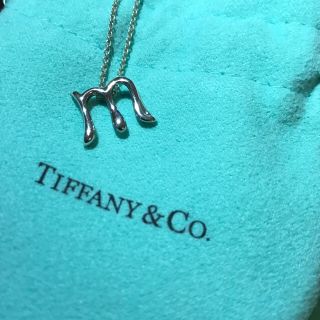 ティファニー(Tiffany & Co.)の【ティファニー】イニシャルネックレス 【M】(ネックレス)