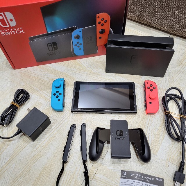 Nintendo Switch　本体　ネオンブルー&レッド　バッテリー強化版NintendoSwitch