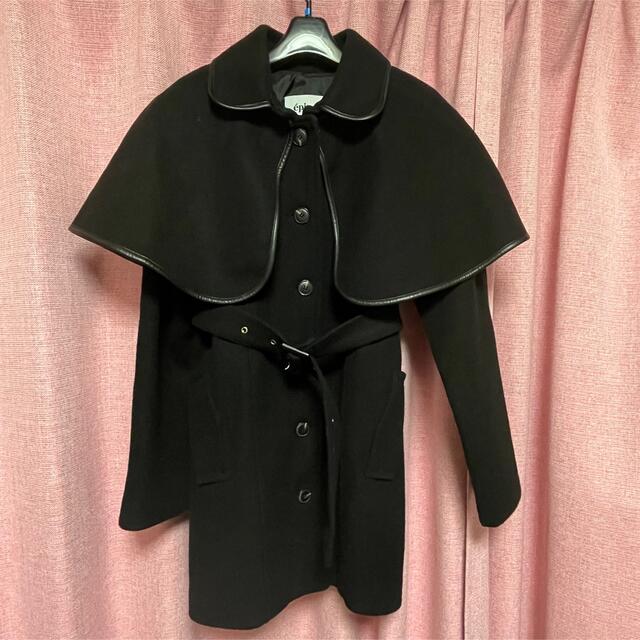 épine(エピヌ)のepine piping cape 2way coat black エピヌコート レディースのジャケット/アウター(ピーコート)の商品写真