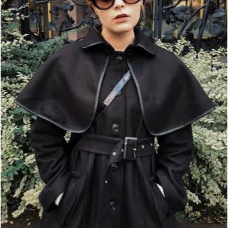 epine piping cape 2way coat black