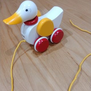 ブリオ(BRIO)のBRIO Pull Along Duck     プルトイ　あひる(知育玩具)