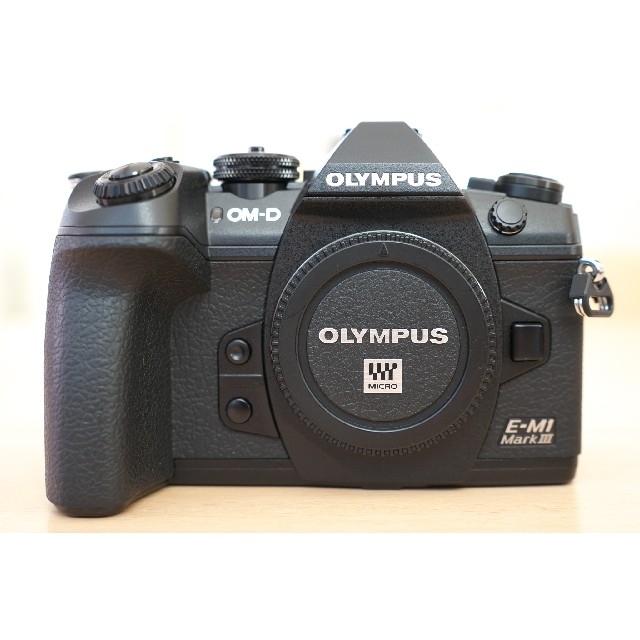 高額売筋】 - OLYMPUS 【美品】OM-D ボディ（充電池計３個付） III