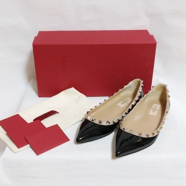 VALENTINO】バレンチノ ロックスタッズ フラットシューズ 【SALE／37