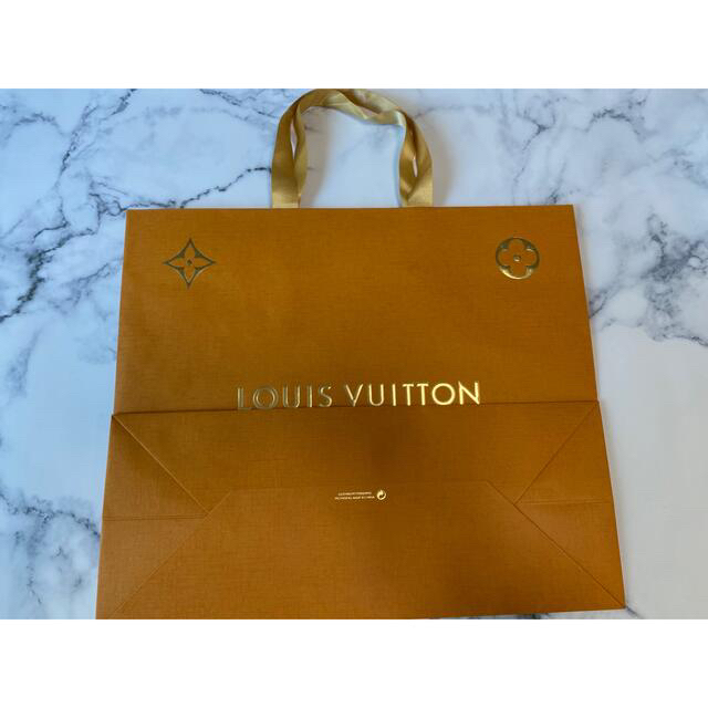 LOUIS VUITTON(ルイヴィトン)の鯖様専用/LOUIS VUITTON紙袋4点 レディースのバッグ(ショップ袋)の商品写真