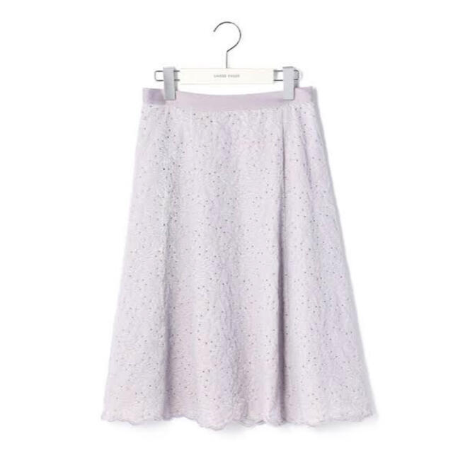 LAISSE PASSE(レッセパッセ)の LAISSE PASSE 刺繍ベロアスカート レディースのスカート(ひざ丈スカート)の商品写真