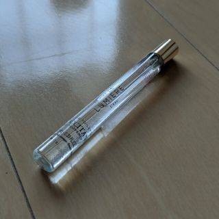 ロクシタン(L'OCCITANE)のロクシタン　テールドルミエールLumiere　オードトワレ　フレグランス10ml(香水(女性用))