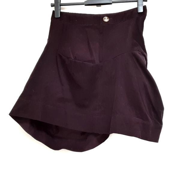 Vivienne Westwood(ヴィヴィアンウエストウッド)のヴィヴィアンウエストウッドレッドレーベル レディースのスカート(ミニスカート)の商品写真