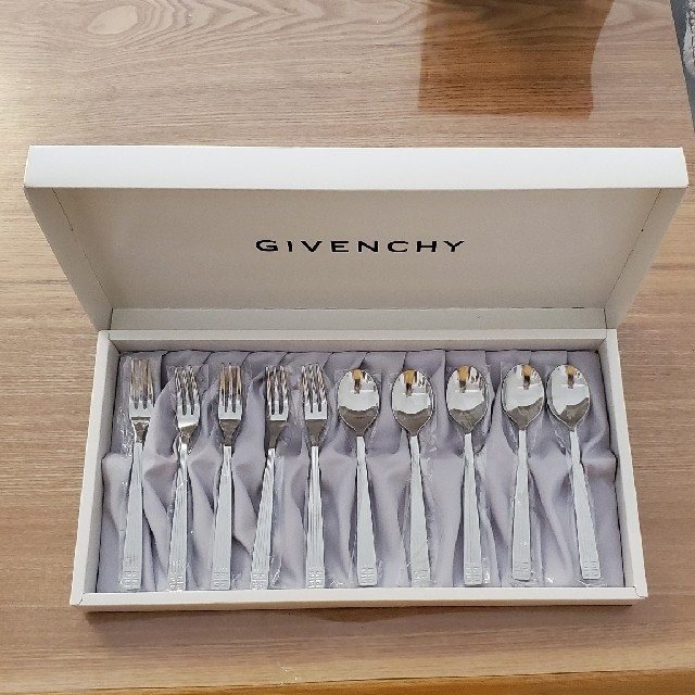 GIVENCHY(ジバンシィ)のジバンシー　カラトリーセット インテリア/住まい/日用品のキッチン/食器(カトラリー/箸)の商品写真