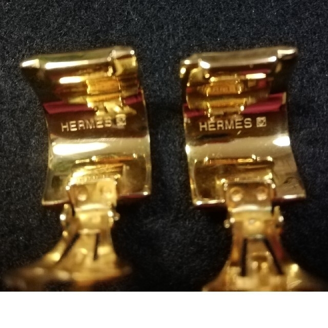 Hermes(エルメス)のエルメス　イヤリング　ゴールド　七宝焼　エマイユ　美品 レディースのアクセサリー(イヤリング)の商品写真