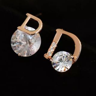 D ピアス(ピアス)