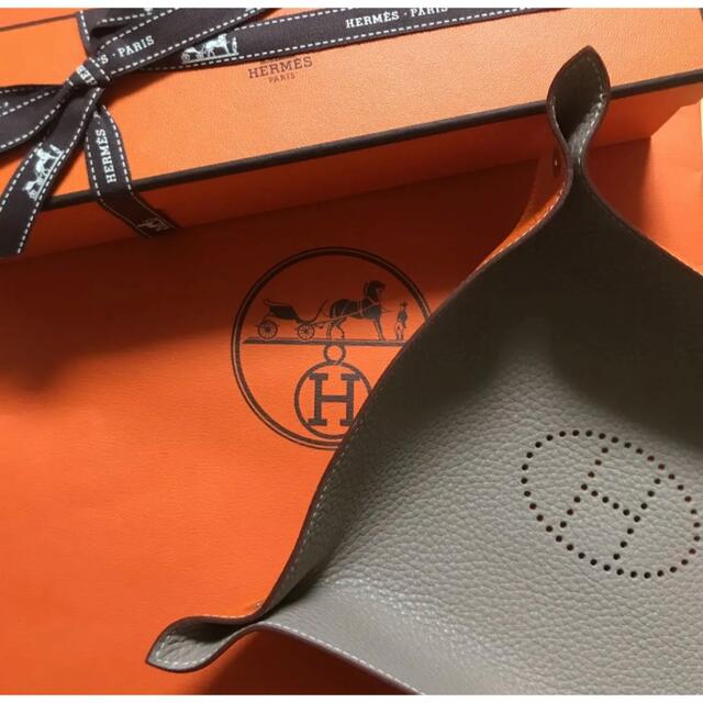 H - 【新品未使用】HERMES エルメス ヴィドポッシュ レザー トレイ
