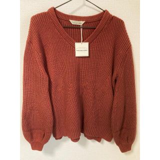 トラッゾドンナ(TORRAZZO DONNA)の【タグ付き新品】TORRAZZO DONNA サイドスリットニットプルオーバー(ニット/セーター)