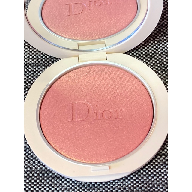 Dior(ディオール)の❤︎❤︎❤︎様ご専用❤️Dior フォーエヴァークチュールルミナイザー03&06 コスメ/美容のベースメイク/化粧品(フェイスパウダー)の商品写真