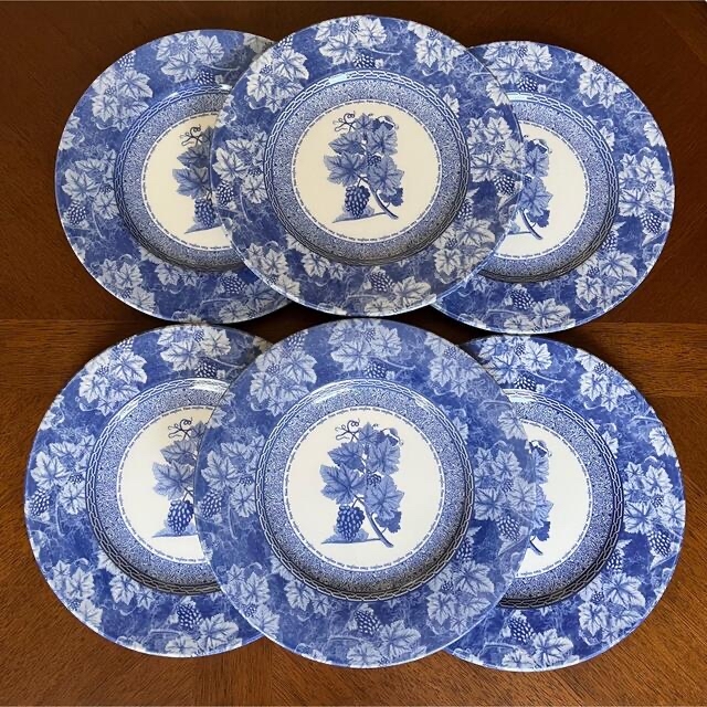 WEDGWOOD(ウェッジウッド)の【未使用美品】ウェッジウッド★ビンテージブルー★デザート皿　6枚 インテリア/住まい/日用品のキッチン/食器(食器)の商品写真