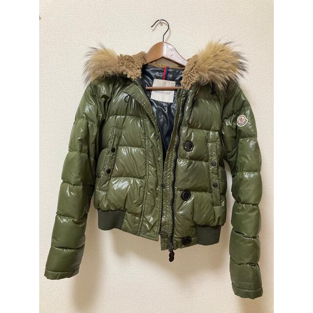 MONCLER(モンクレール)の値下げ！モンクレールレディース　モスグリーン　00 中古 レディースのジャケット/アウター(ダウンジャケット)の商品写真