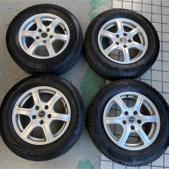 日産シルフィスタッドレスタイヤ195/65R15ブリヂストンDBA-TB17