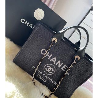 シャネル(CHANEL)のsakura45様 専CHANEL２０１９ドーヴィル　ほぼ新品(トートバッグ)