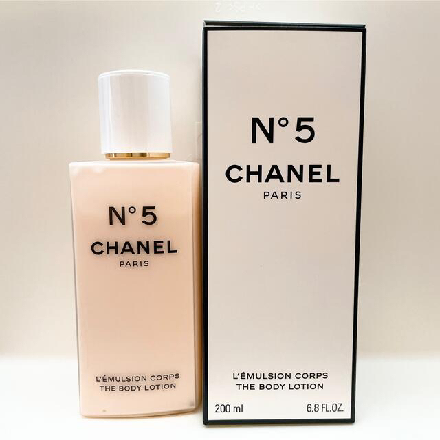 CHANEL(シャネル)のシャネル N°5 ザ ボディ ローション コスメ/美容のボディケア(ボディローション/ミルク)の商品写真