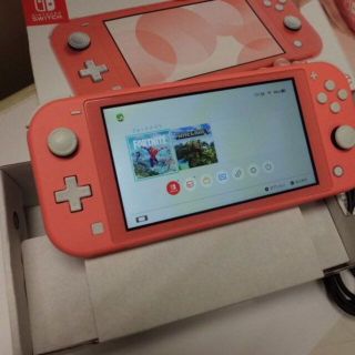 ニンテンドースイッチ(Nintendo Switch)のNintendo Switch Lite Coral(携帯用ゲーム機本体)