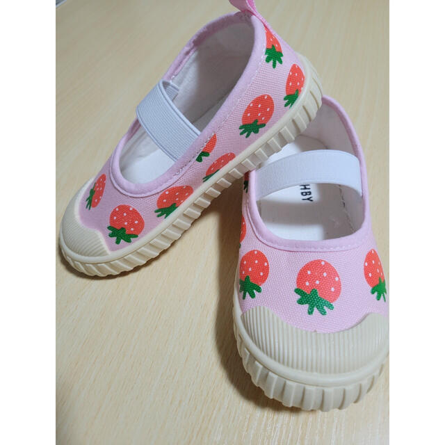 信用 新品 上履き 上ばき いちご ピンク 保育園 幼稚園 女の子 入園 18cm 新品 上履き 上ばき いちご ピンク 保育園 幼稚園 女の子 入園 18cm
