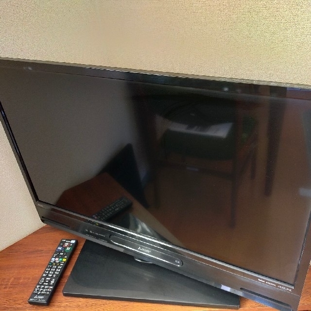 三菱　地上·BS·110度CSデジタルハイビジョン液晶テレビ