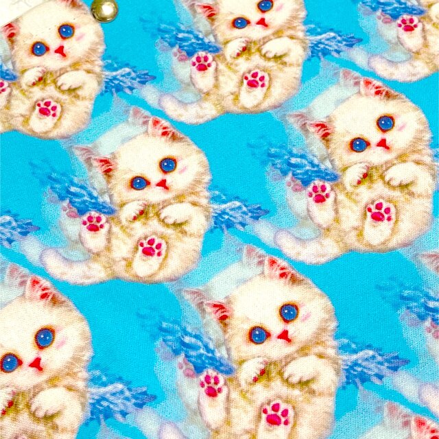 【KayomiHarai 】めっちゃ可愛い❣️ブルー天使猫 クリアバッグポーチ ハンドメイドのファッション小物(バッグ)の商品写真