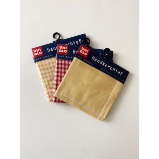 ユニクロ(UNIQLO)のUNIQLO ハンカチ　未使用品　３枚セット+おまけ１枚(サイズ違い)(ハンカチ/ポケットチーフ)