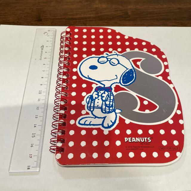 SNOOPY(スヌーピー)の非売品　SNOOPY  メモ帳 エンタメ/ホビーのコレクション(ノベルティグッズ)の商品写真