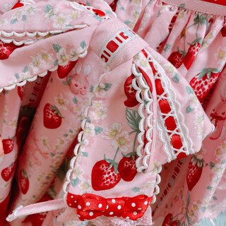 Little Bunny Strawberryエプロン風スカート カチューシャ