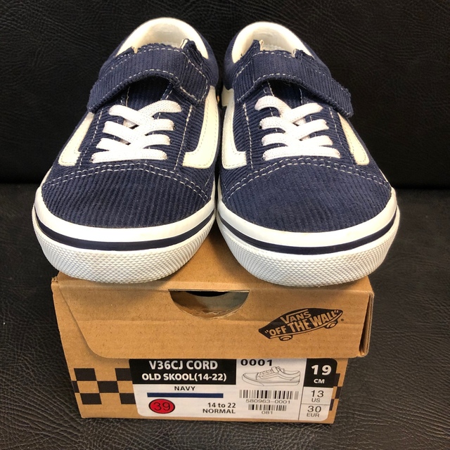 VANS(ヴァンズ)のVANS 子供用スニーカー キッズ/ベビー/マタニティのキッズ靴/シューズ(15cm~)(その他)の商品写真