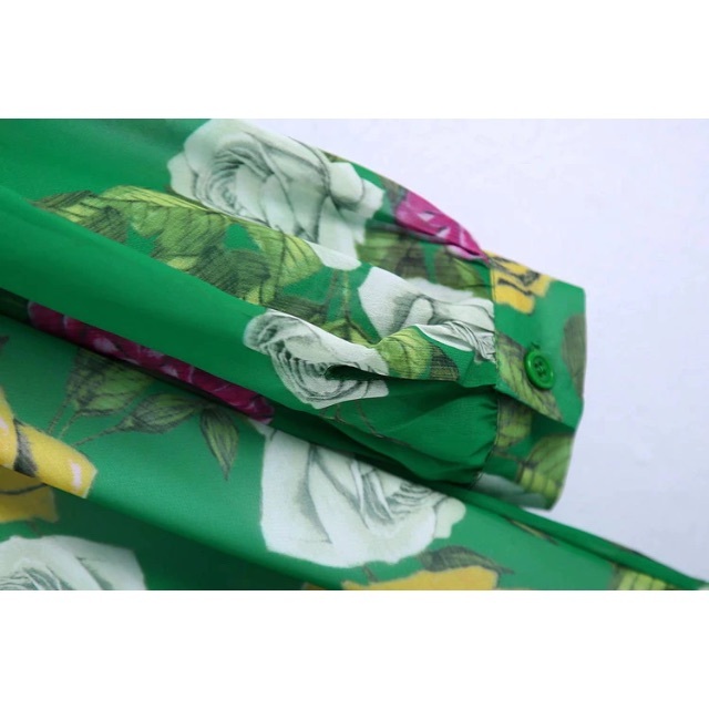 ZARA(ザラ)の🧥2月新作👠7449◆green グリーン フラワー 花柄 ワンピース レディースのワンピース(ミニワンピース)の商品写真